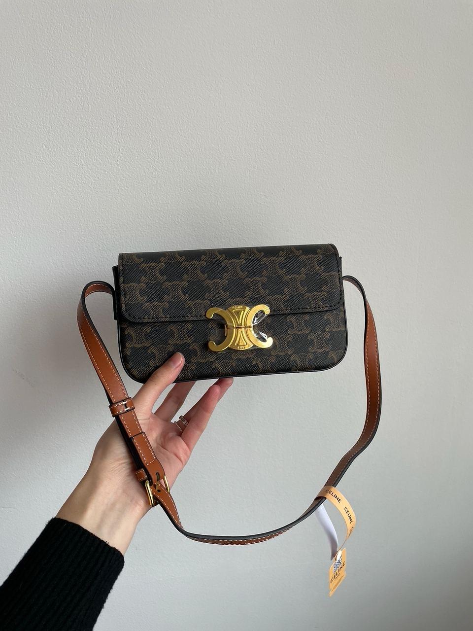 Жіноча сумка Селін чорна Celine Black Shoulder Bag Claude In Triomphe