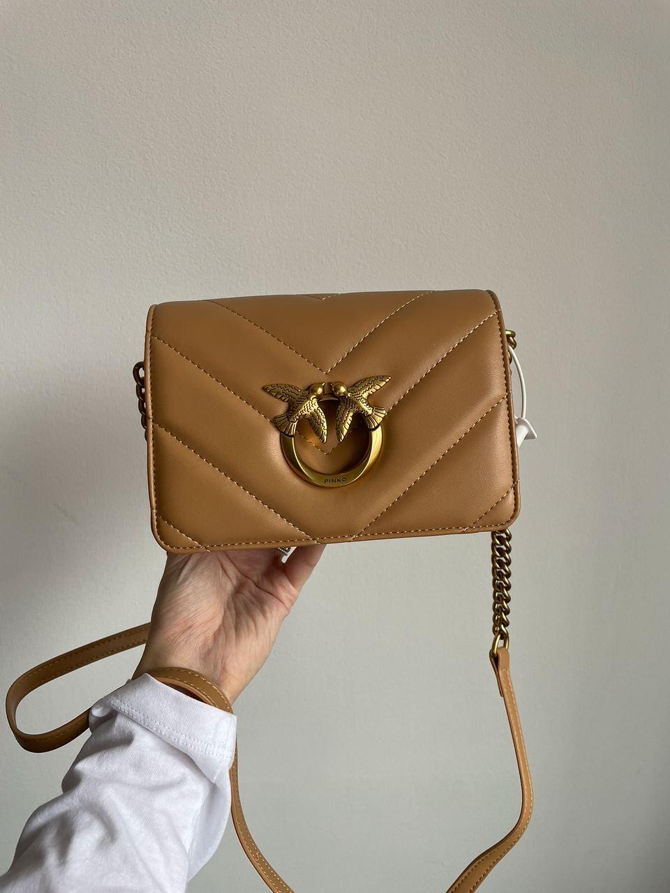 Жіноча сумка Пінко бежева Pinko Beige Mini Love Bag Click Big Chevron