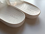 Шльопанці жіночі Crocs Splash slide glossy білі., фото 7