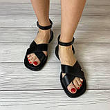 Жіночі босоніжки з натуральної шкіри з переплетенням і застібкою на щиколотці, фото 2