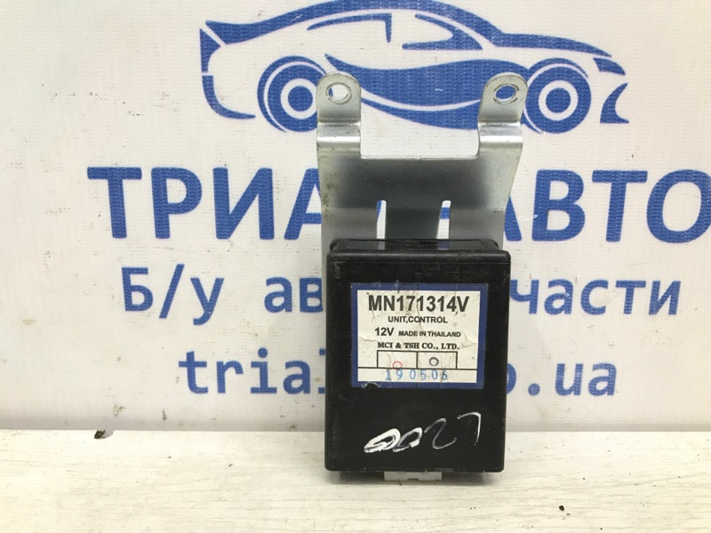 Блок керування Mitsubishi L200 2.5 ДИЗЕЛЬ 4D56U АКПП 2006 (б/в)