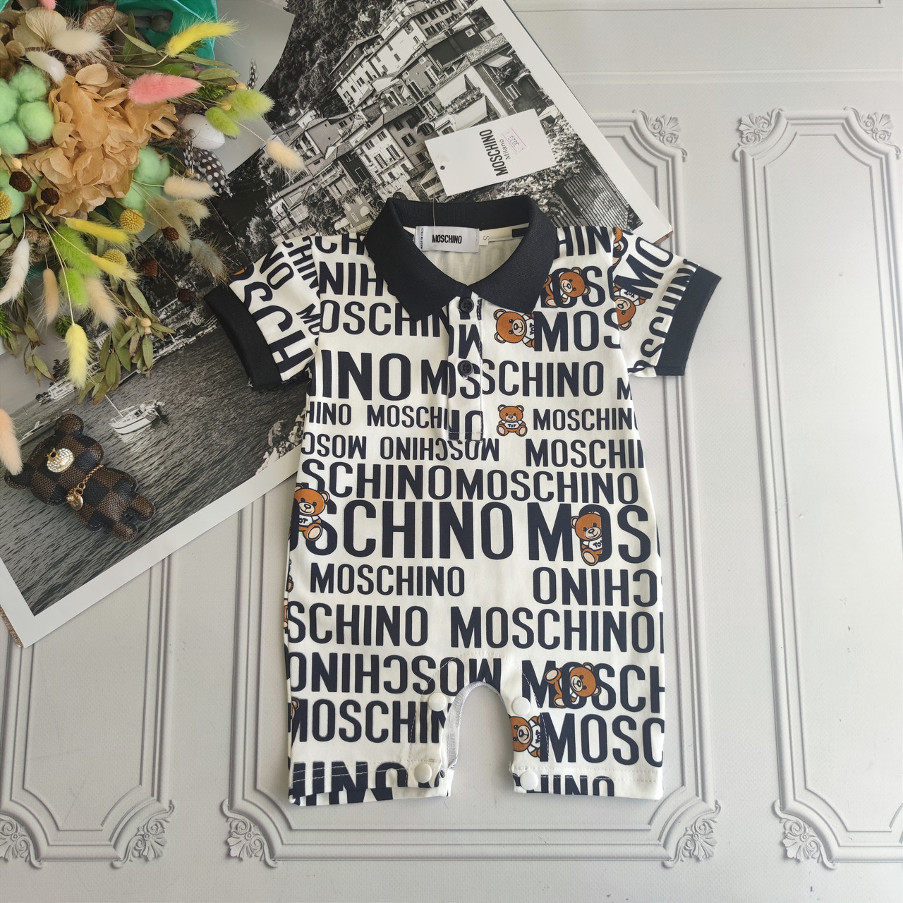 Білий пісочник для новонароджених, літній бодік Moschino