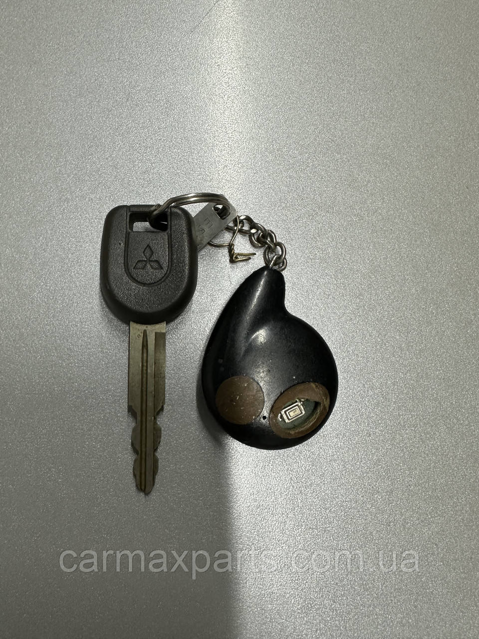 Оригінальний ключ Mitsubishi Pajero Wagon III 00-07 б/у Оригінал, фото 1