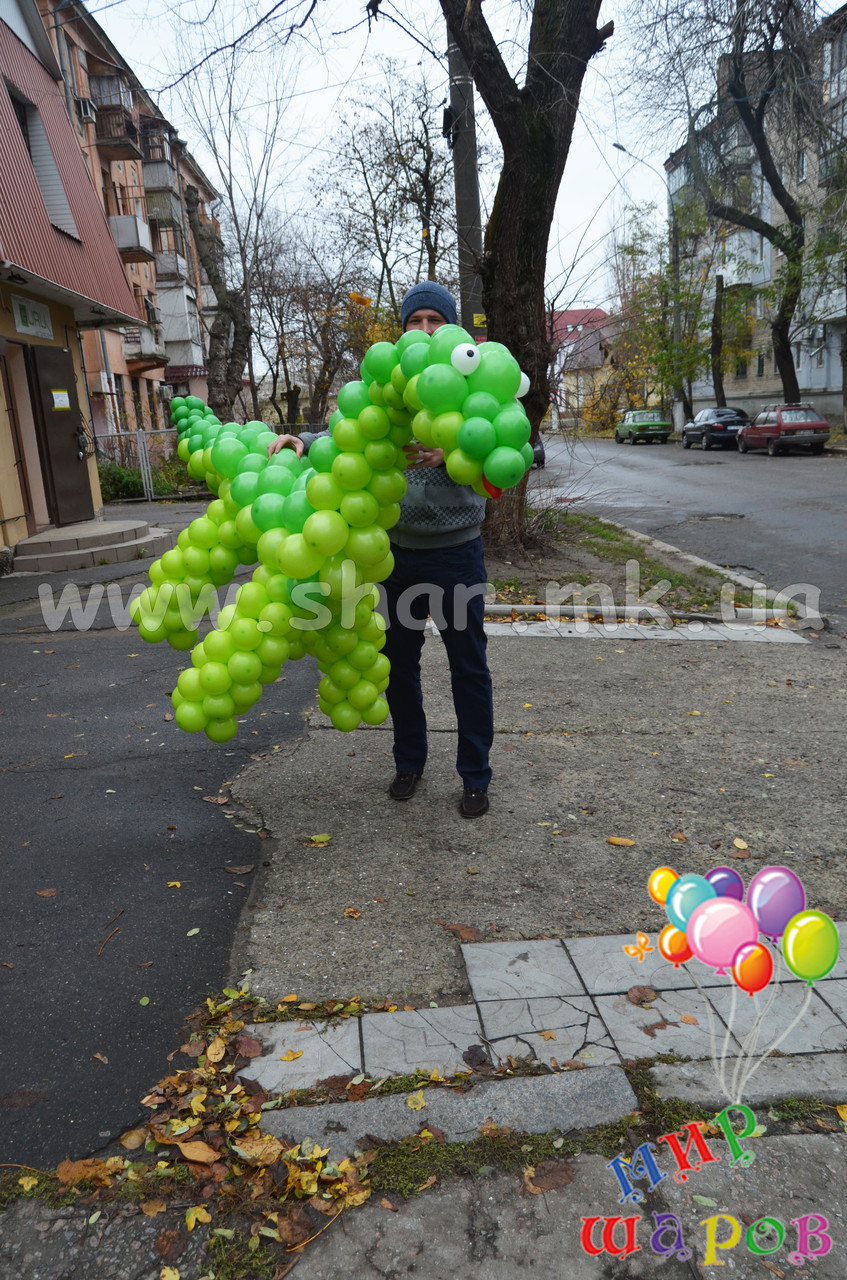 Динозавр Діно з повітряних кульок