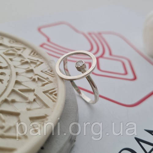 Каблучка срібна з білими круглим фіанітом, фото 1