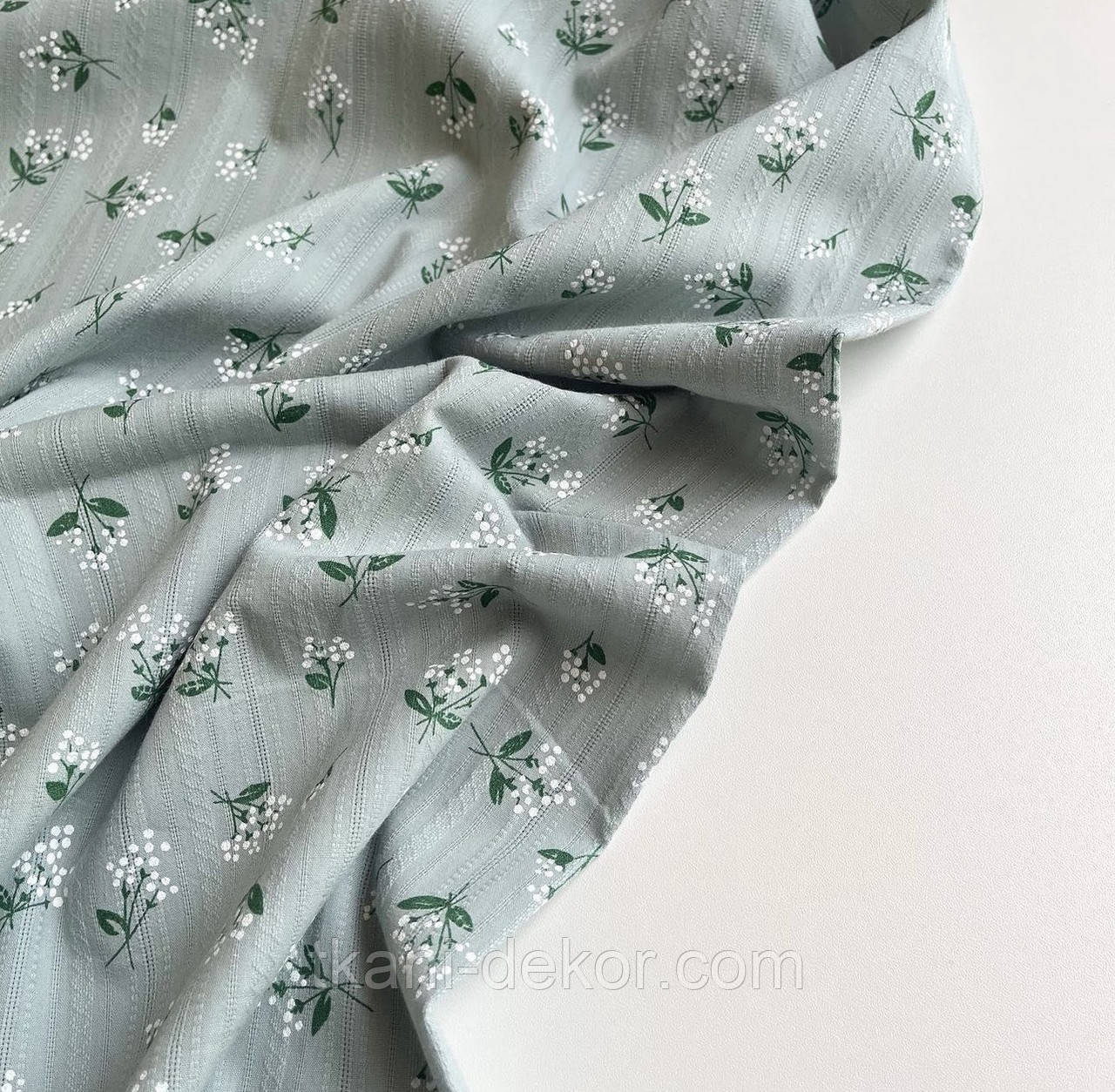 Батист (бавовняна тканина), з вишивкою, щільність 90г/м2, ширина 145см, конвалії на шавлії, фото 1