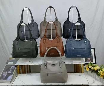 Сумочка жіноча містка на блискавці 35*28 см зі штучної шкіри у різних кольорах Lily