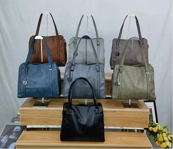 Сумочка жіноча прямокутна на блискавці 34*28 см зі штучної шкіри у різних кольорах Lily