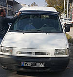 Козирьок на лобове скло (чорний глянець, 5мм) для Citroen Jumpy 1996-2007 рр, фото 3