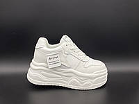 Білі кросівки. Снікерси. Маленькі розміри (34).
