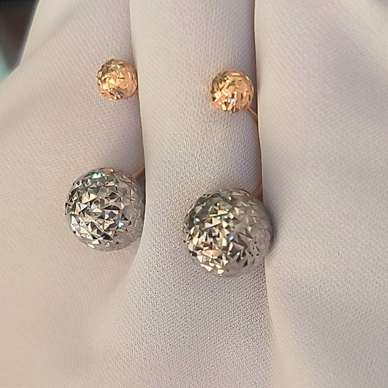 Золоті сережки комбіновані в червоному та білому золоті 585 проби