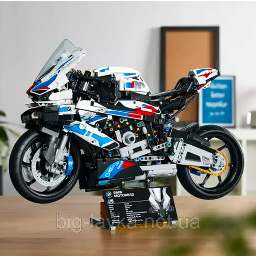 Конструктор BMW M 1000 RR 1920 деталей (42130) Чорний