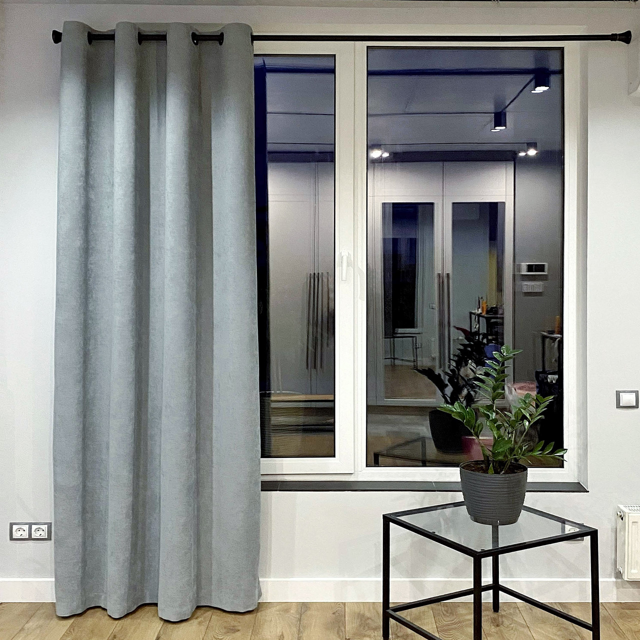 Штора на чорних люверсах 1 шт 140х250 см мікровелюр Сіро-блакитний, фото 1