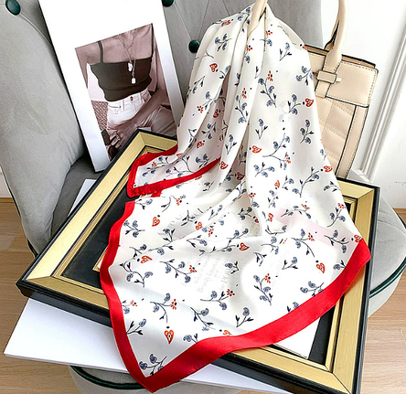 Шовкова хустка Floral 70*70 см білий, фото 1