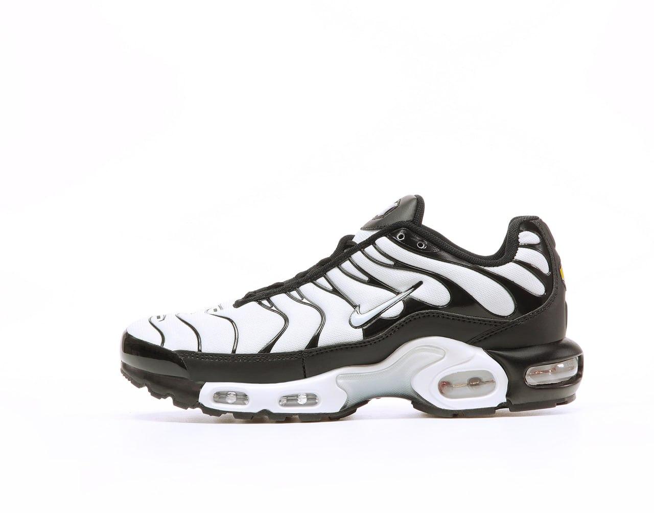 Кросівки Nike Air Max TN Plus White Black / Найк Аїр Макс ТН Плюс Білі з Чорним