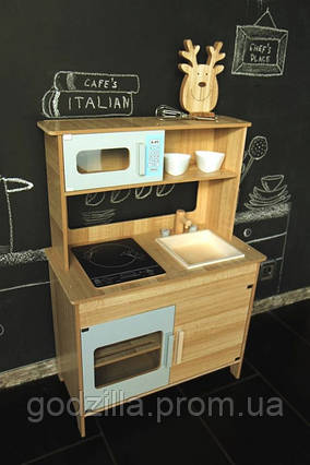 Гарна, велика, дерев'яна кухня для дітей