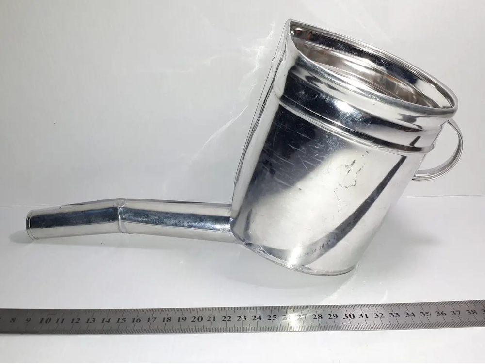 Лійка для ДИЗ палива метал — носик вигнутий товстий "бус", фото 1