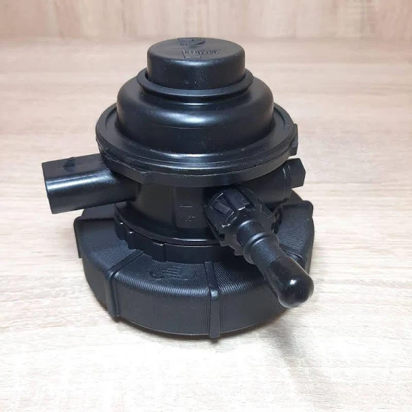 Кришка фільтра топл. верхн.Газель NEXT, Візерунок дв.Cummins ISF 2.8 сепаратор у зб. (RIDER) RD.5283172