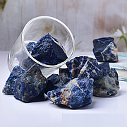 Содаліт натуральний, необроблений синій мінерал, різні розміри та вага, ціна за 1 шт обраної ваги
