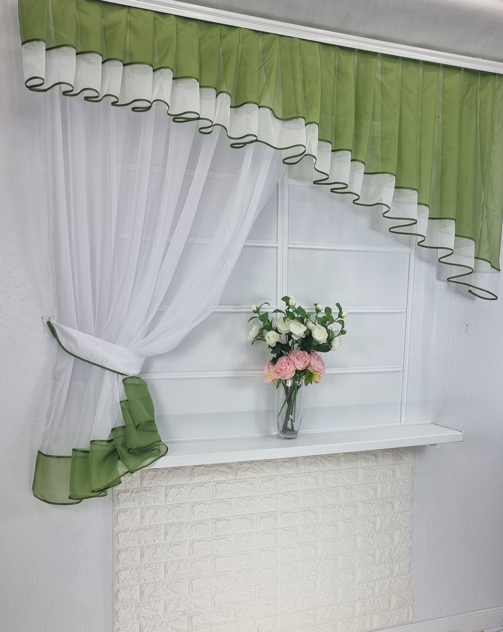 Готовий ламбрекен "Інфанта", трава