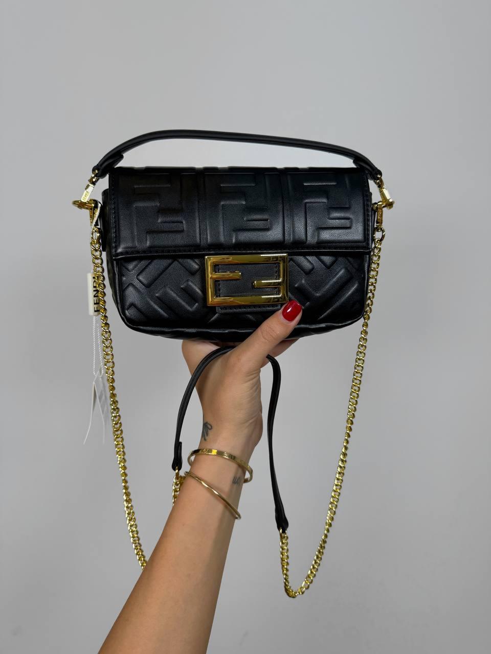Жіноча сумка Fendi (чорна) модна стильна містка сумочка Gi92102 vkross