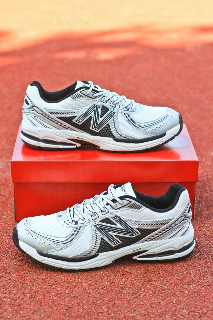 Чоловічі кросівки New Balance 860 V2 (чорно-білі) стильні спортивні кроси 1071 Нью Беленс vkross