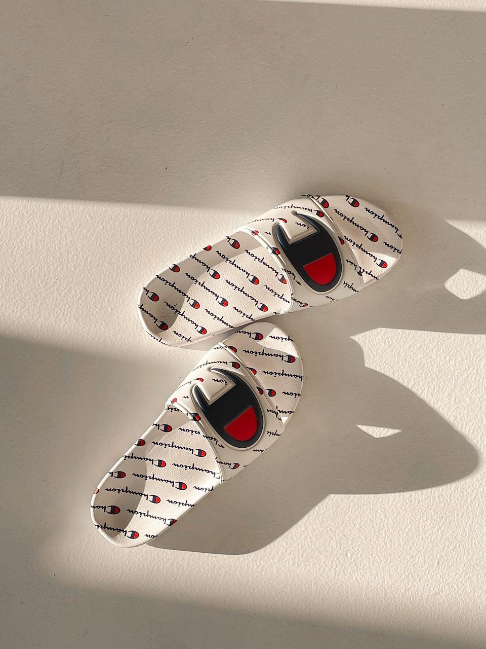 Чоловічі стильні сланці Chimpion (білі) модні літні шльопанці 1292 Чемпіон топ, фото 1