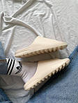 Чоловічі літні шльопанці Yeezy Slide Bone No logo (бежеві) модні легкі шльопанці B031 Адідас топ, фото 9