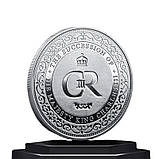 Пам'ятна, ювілейна монета з посрібленим "Король Англії Карл III", у тримачі, із серії «Королівський виклик», фото 2