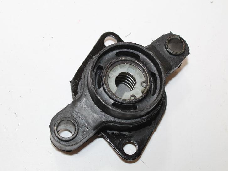 Подушка КПП ВАЗ 2110-12, 2170-2172, 2190 у зборі (куліси) AT 3190-010R