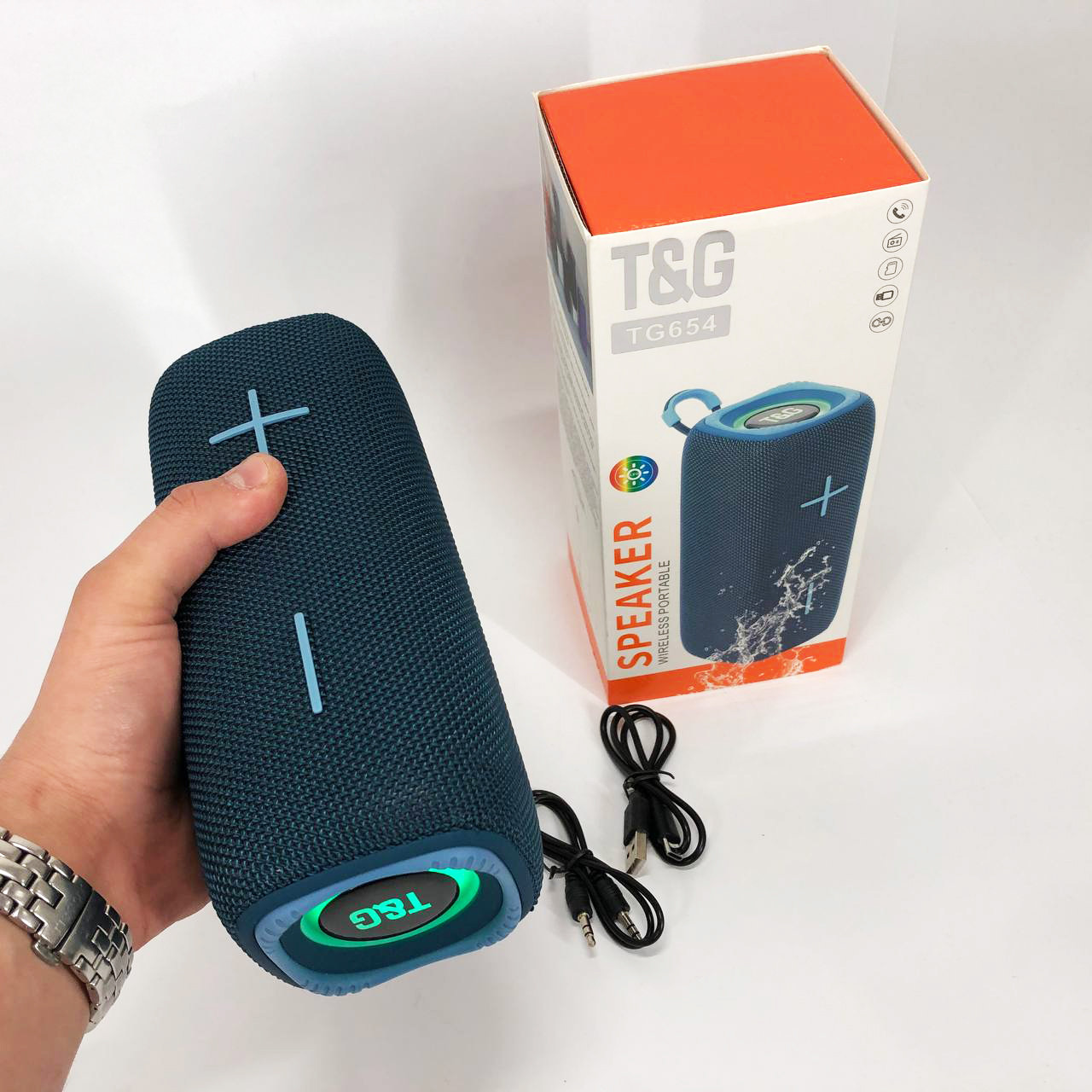 Портативна колонка Bluetooth TG654 8W з підсвічуванням, Акумуляторна колонка для музики. Колір: синій, фото 1
