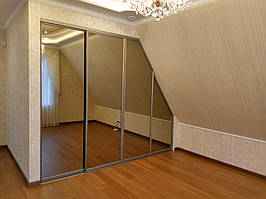 Шафа купе в мансарду