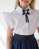 Шкільна біла блуза з коротким рукавом для дівчинки "Маричка" (116-140р). Синій., фото 4