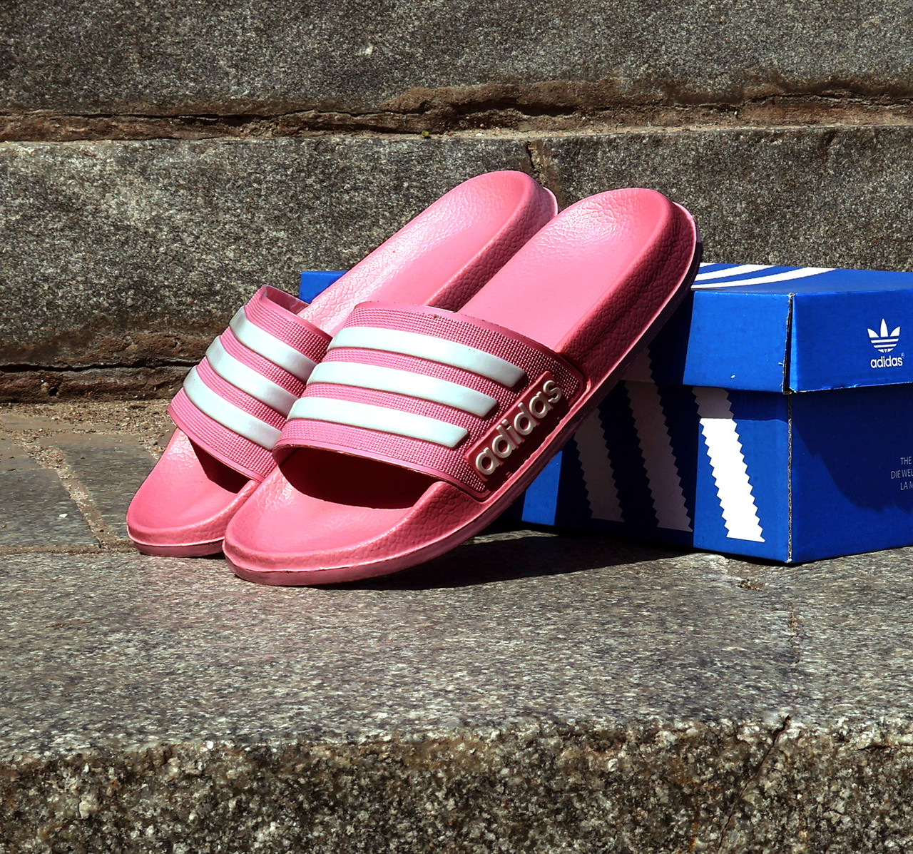 РОЗПРОДАЖ! Жіночі Adidas сланці капці шльопанці рожеві
