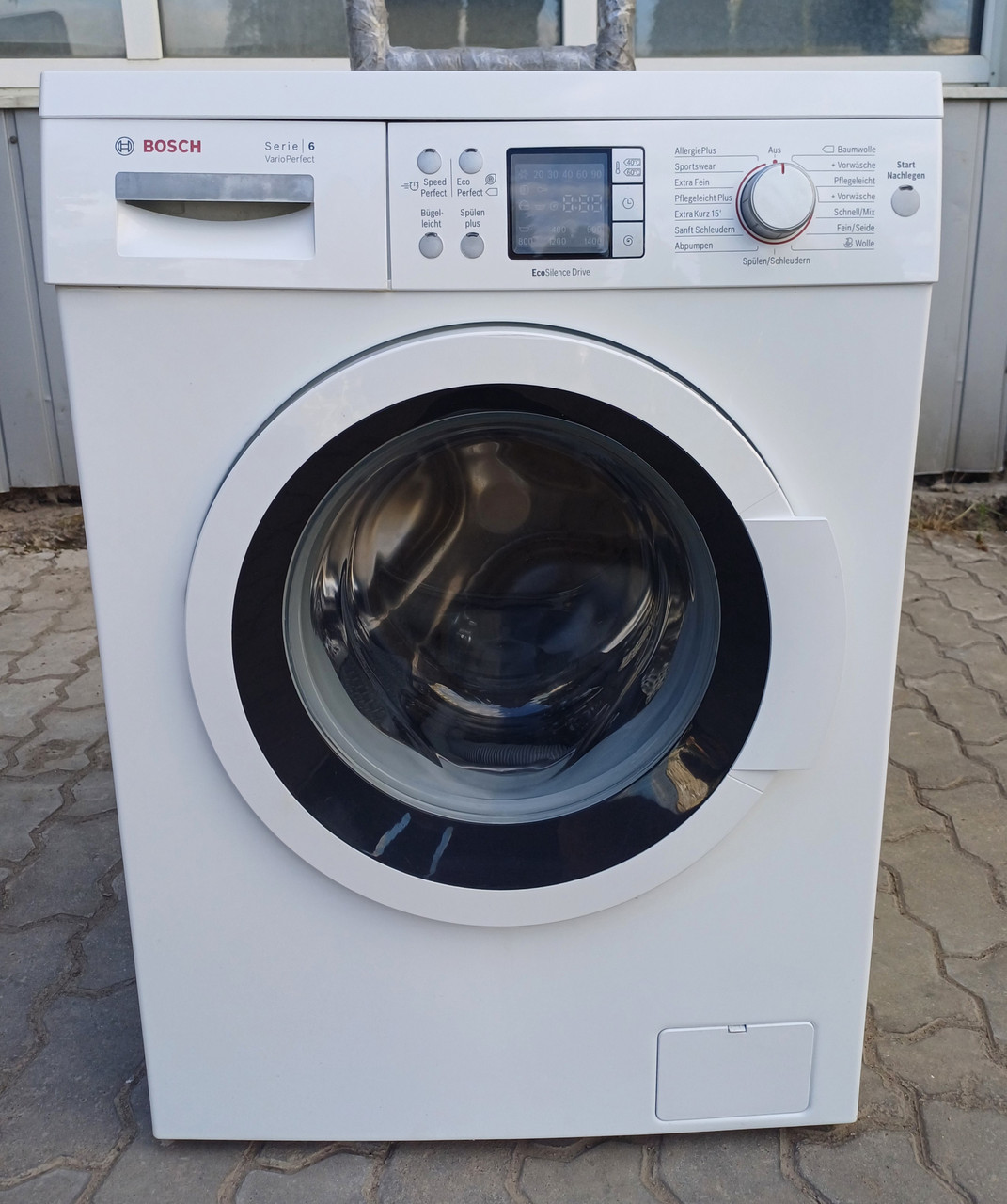 Пральна машинка Бош Bosch Serie 6 WAQ28422 QDrive двигун Топ