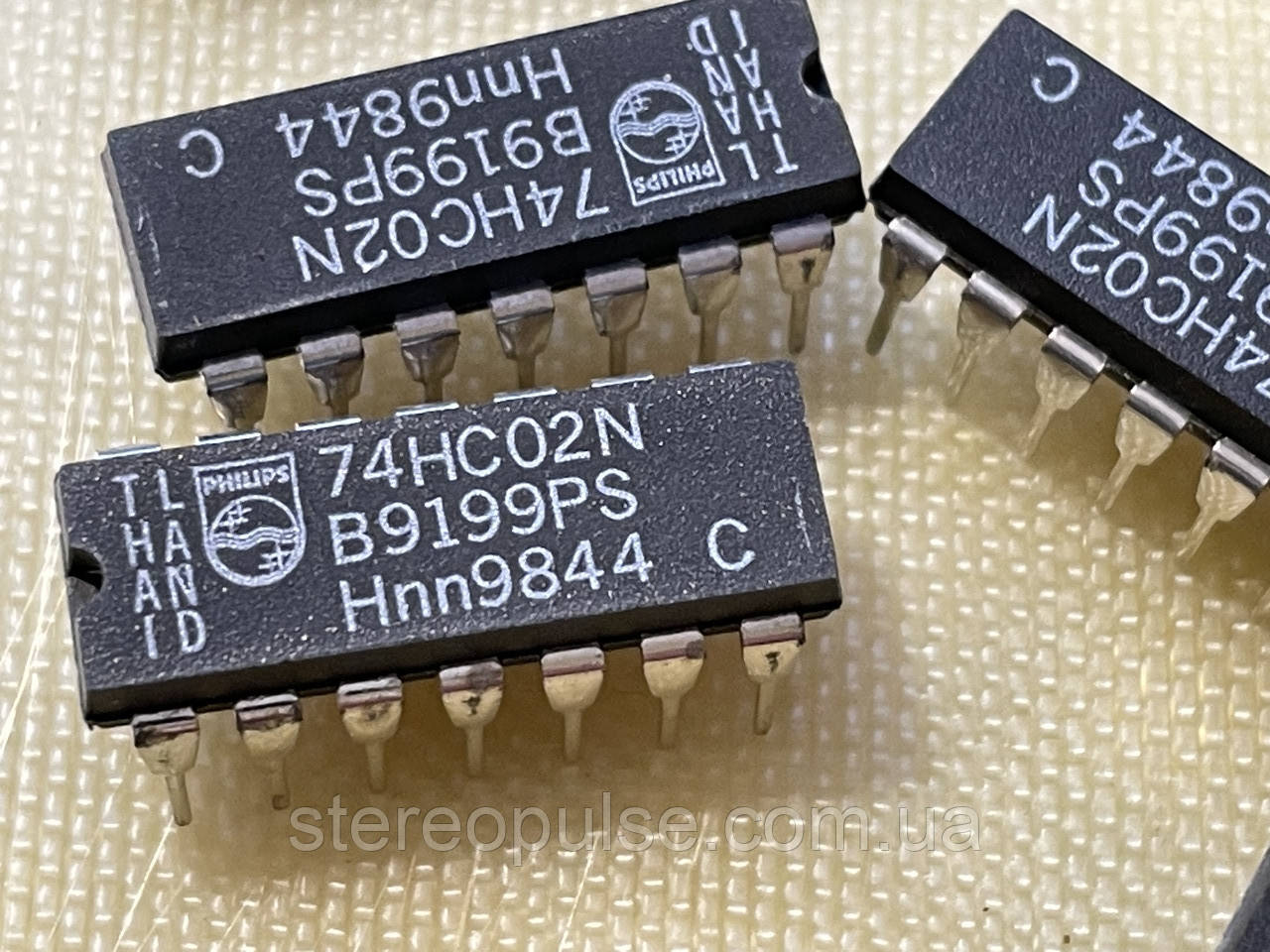 Мікросхема  74HC02N  PH