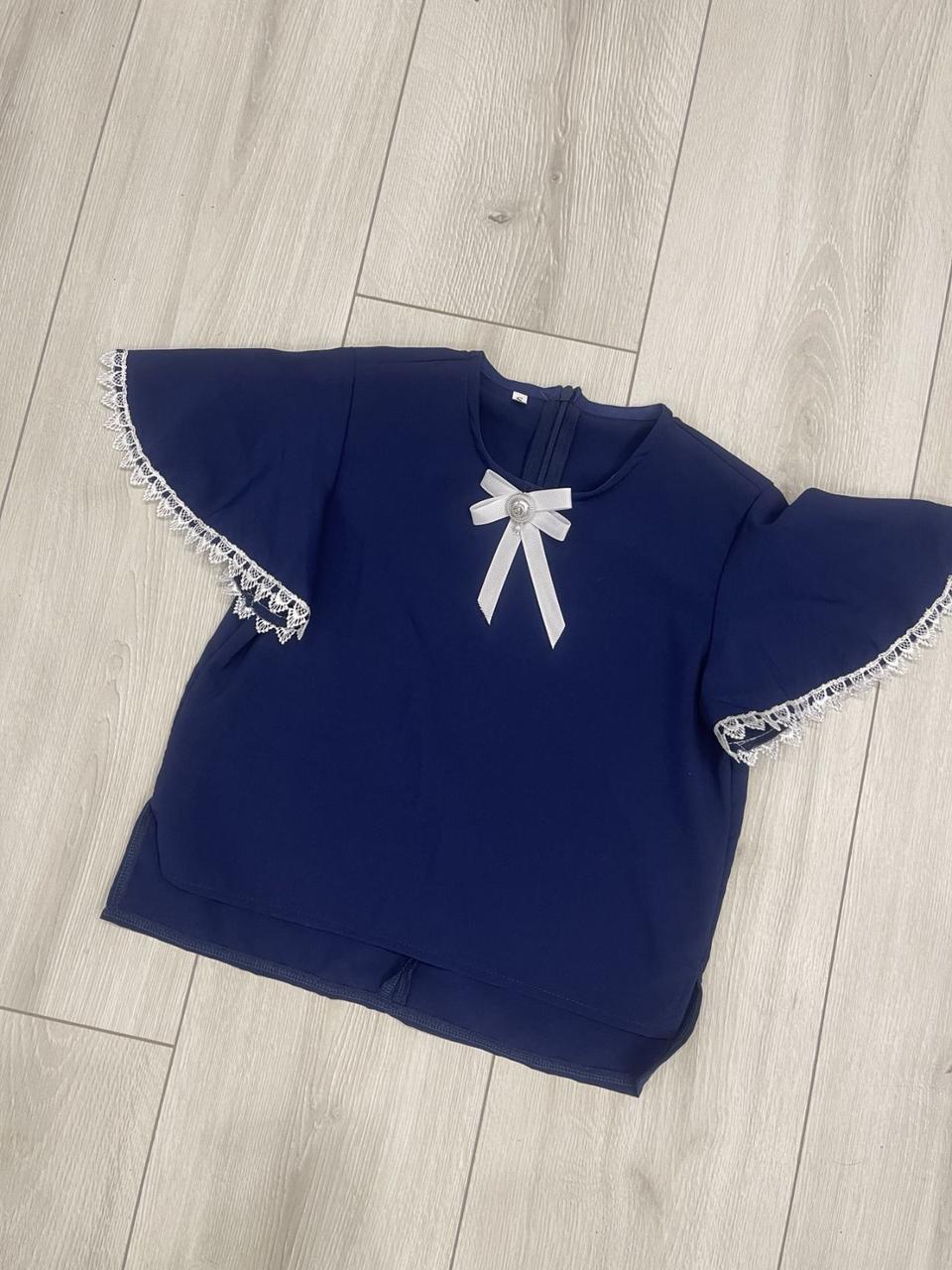 Блуза на дівчинку, короткий рукав з Прикрасою. р. 122-134, синій