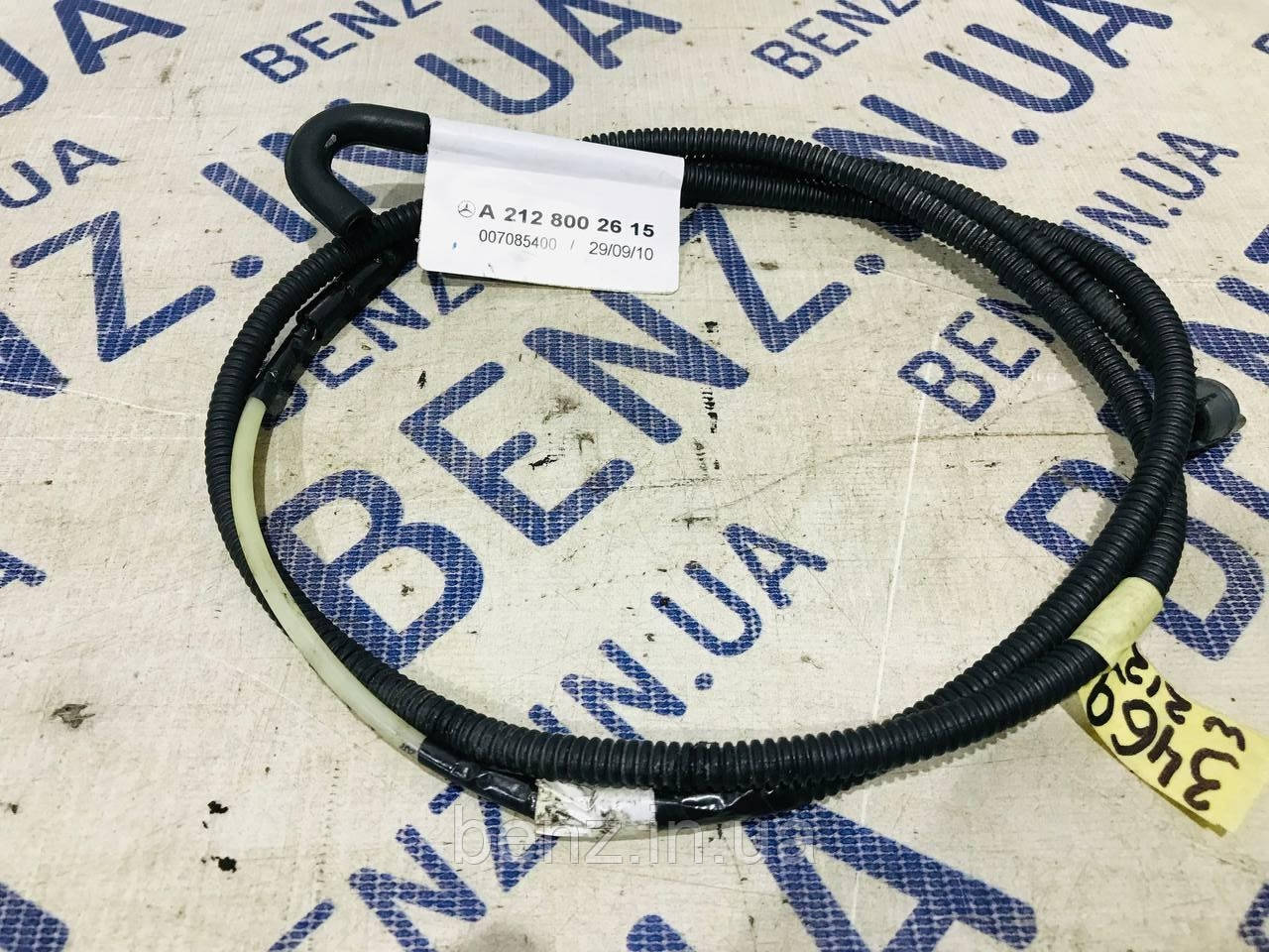 Вакуумний шланг вентилятора радіатора Mercedes W212, S212 A2128002615, фото 1