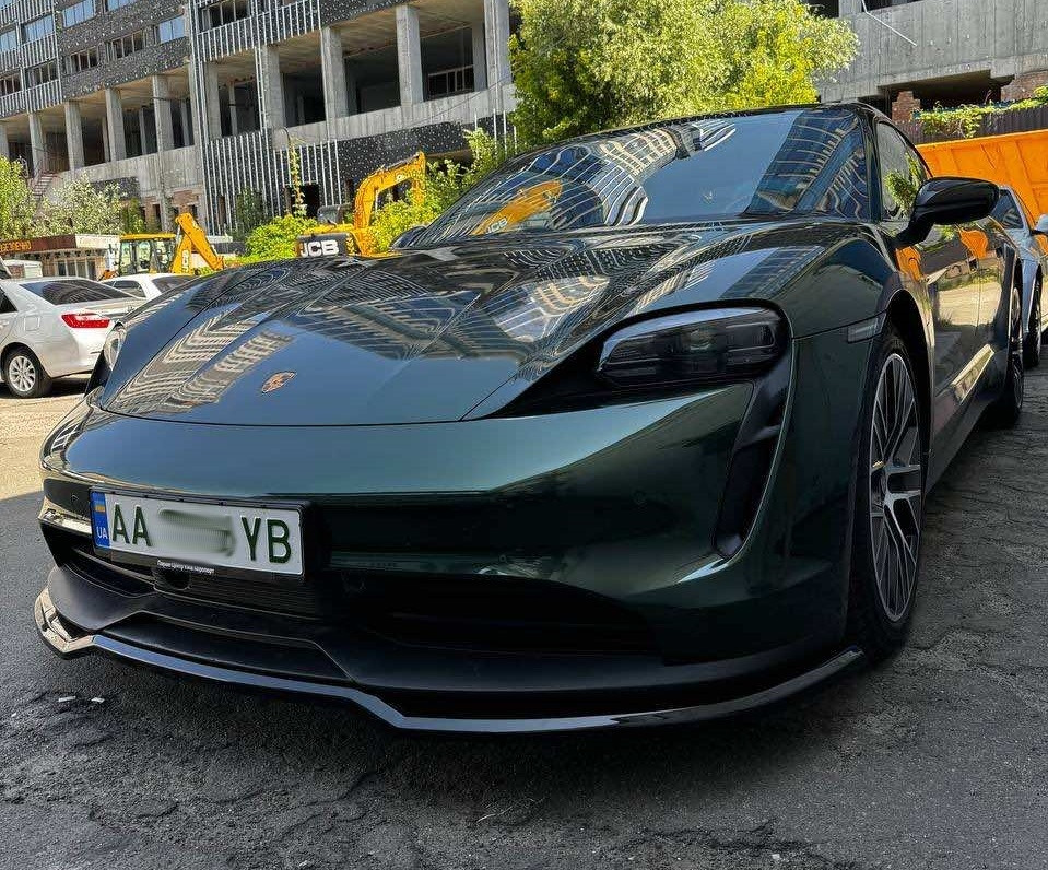 Сплітер Porsche Taycan тюнінг обвіс губа спідниця елерон