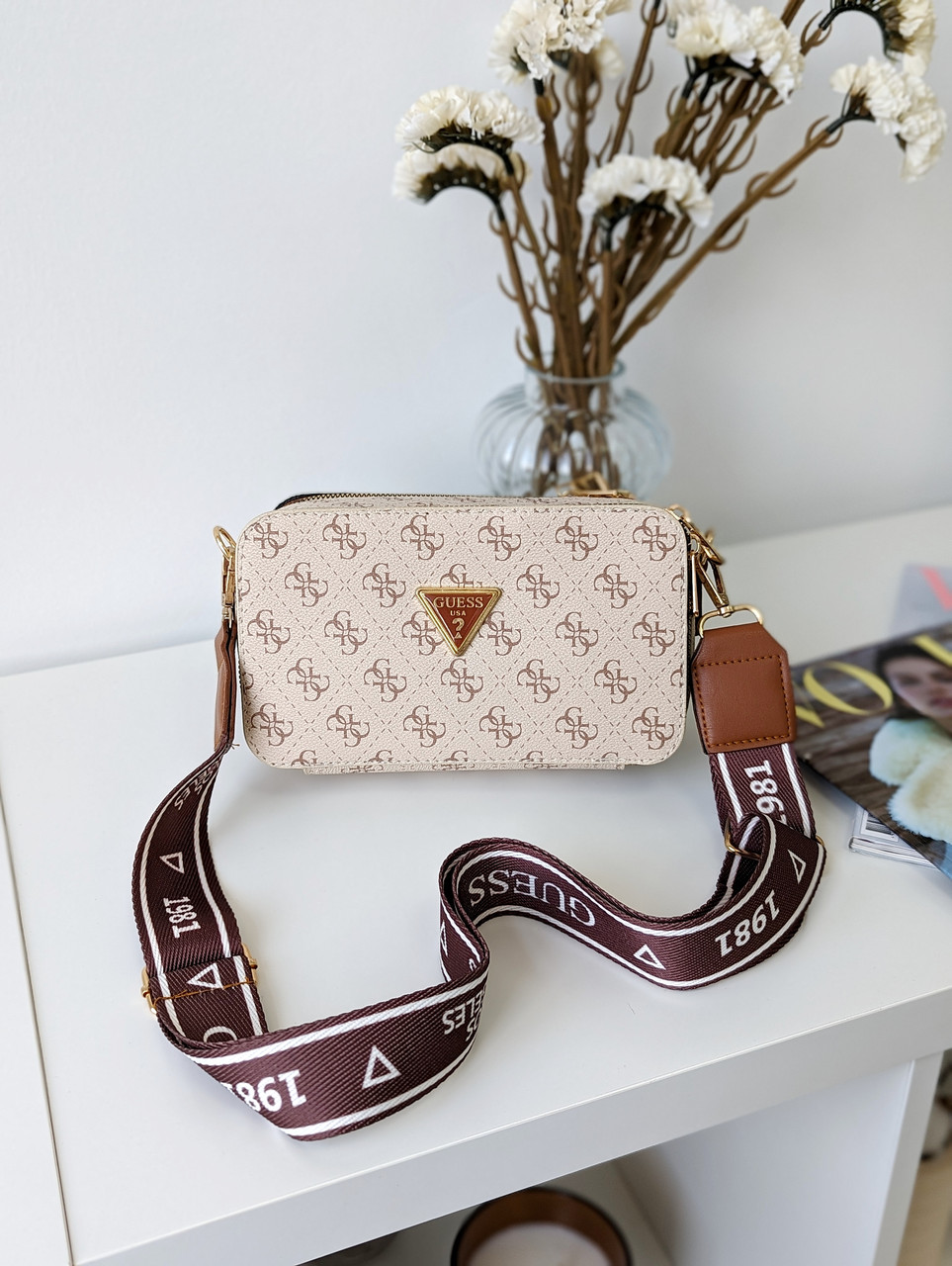 Сумка жіноча молочна + рудий Guess Гесс крос-боді мінілого