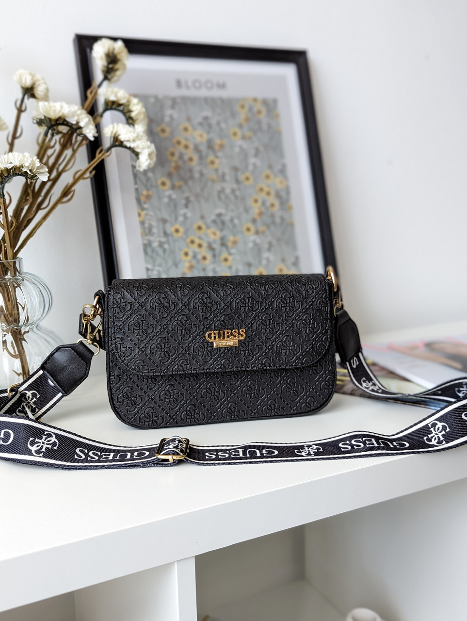 Сумка жіноча Guess чорний стьобаний крос боді через плече Гесс, фото 1