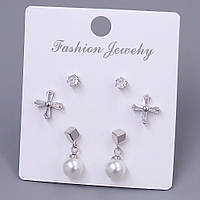 Набір із 3-х пар сережок-гвоздиків FJ. Родій. Камені: білий циркон та перли