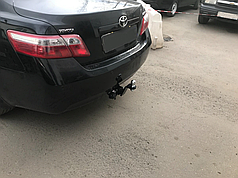 Фаркоп Toyota Camry 40 2006-2011 (Тойота Камрі 40) Американська вставка під квадрат