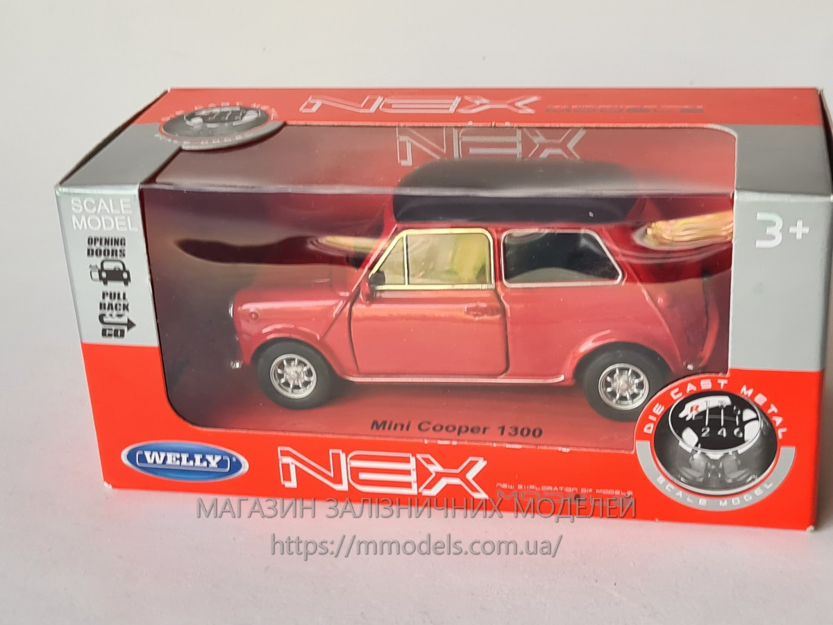 Модель автомобіля Classic Mini Cooper 1300, масштабу 1/30