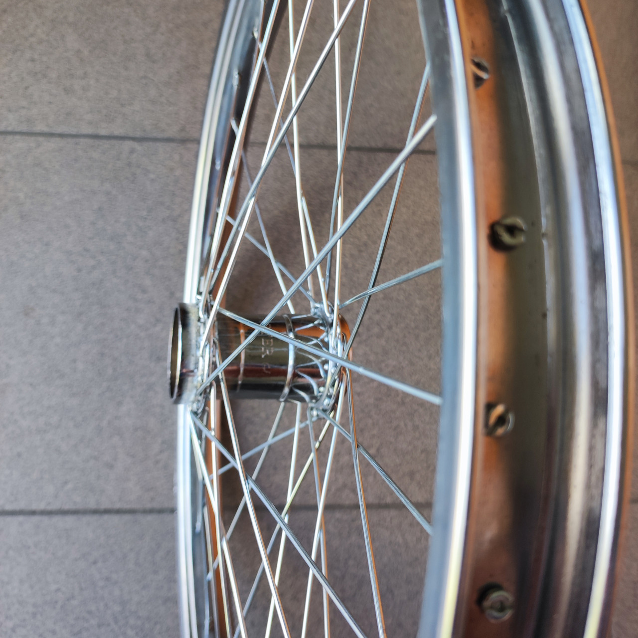 Колесо заднє 20 дюймів 3 мм спиця під радянську втулку