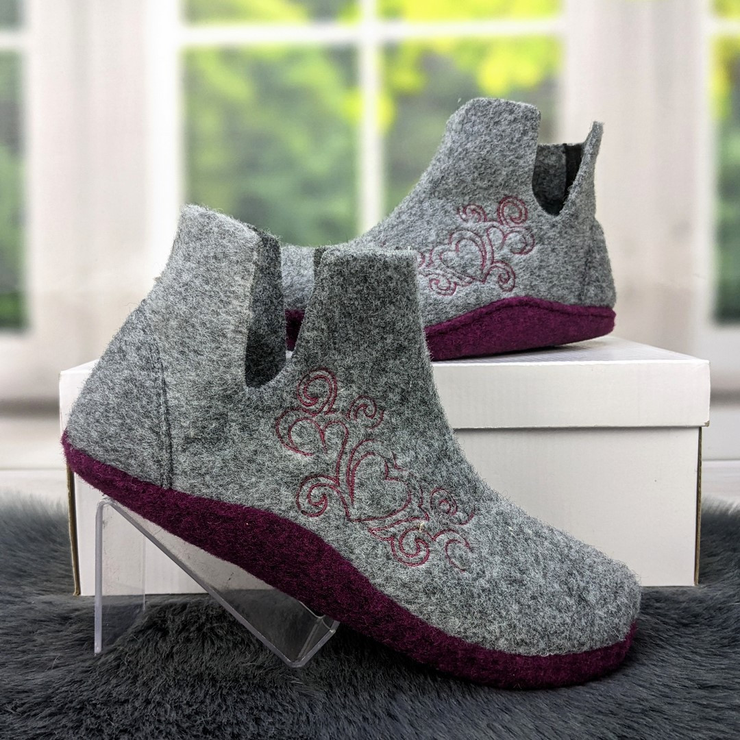 Тапочки чуні жіночі фетрові для ламінату Inblu сірі 4018