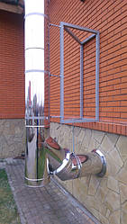 Дымоходы установленные вдоль фасада здания 21