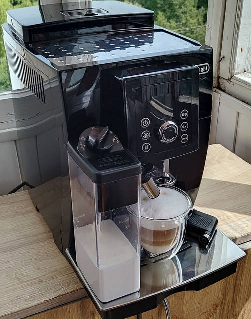 Кофемашина: Delonghi Cappuccino smart ,ecam
