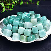 Зелений авантюрин, кубик 2*2 см, оброблений натуральний мінерал, вага 15-20 грам