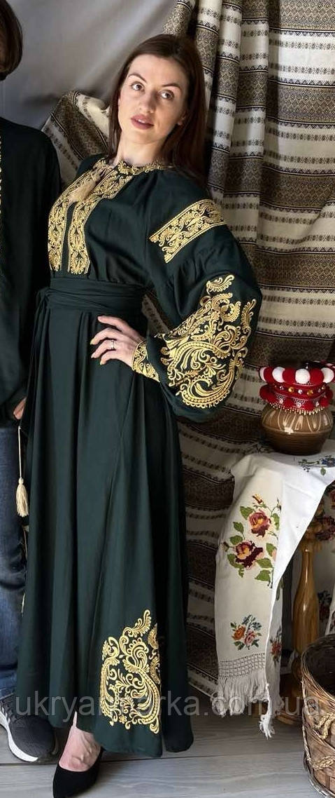 вечірнє вишите плаття